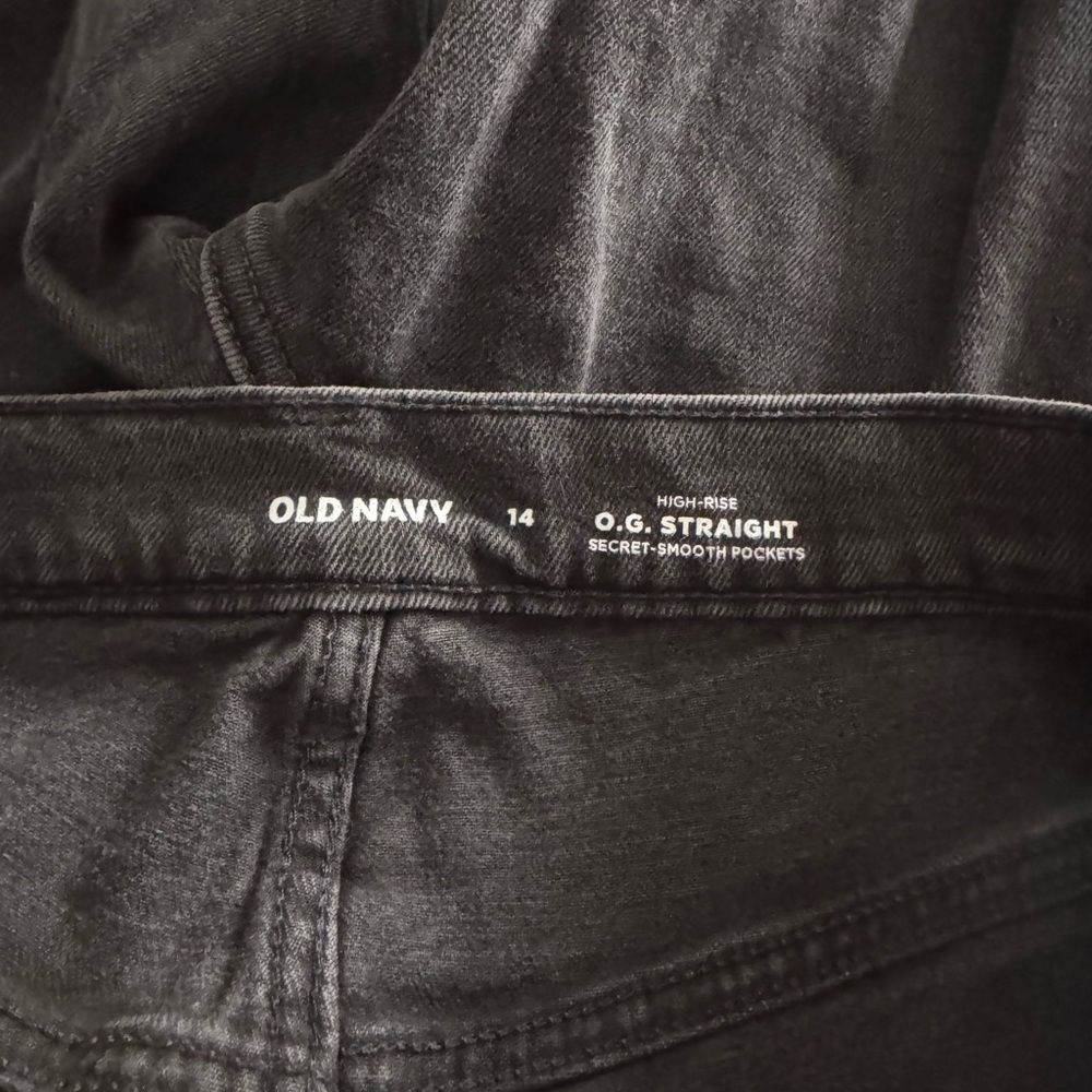 Old Navy Women's Dark Gray High Rise Jeans - Picture 3 of 4